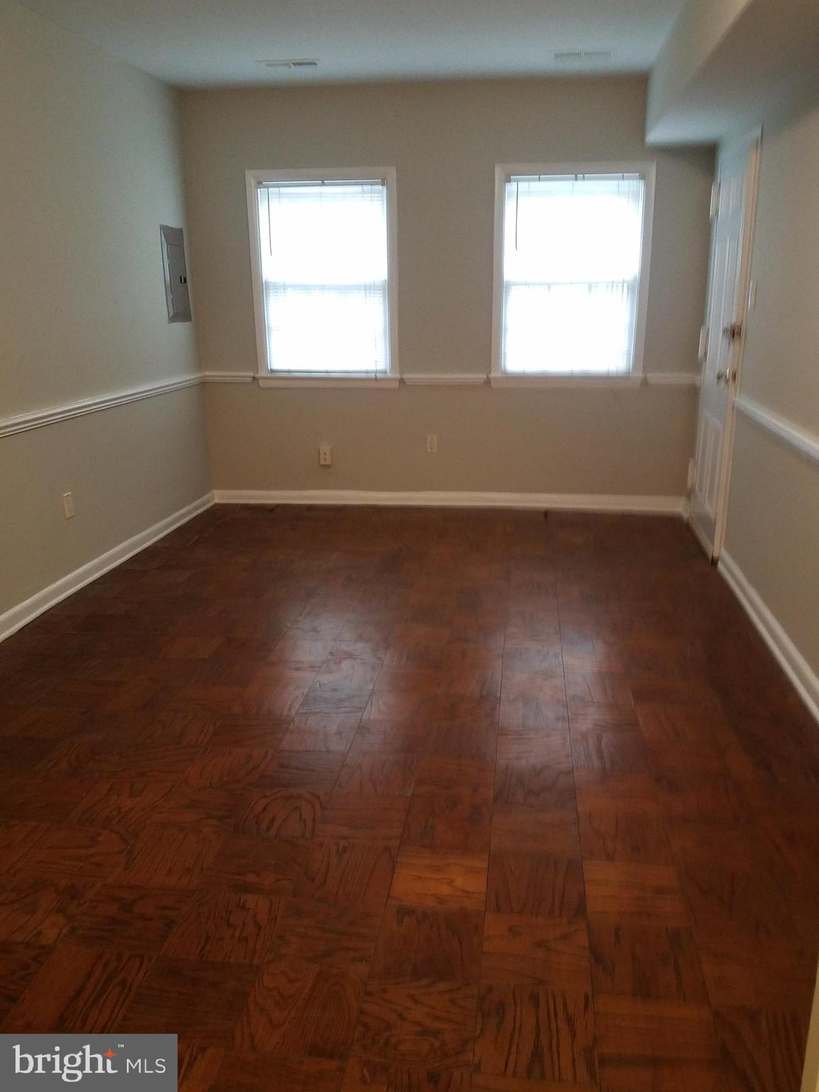 OLD TOWN - Residential Lease