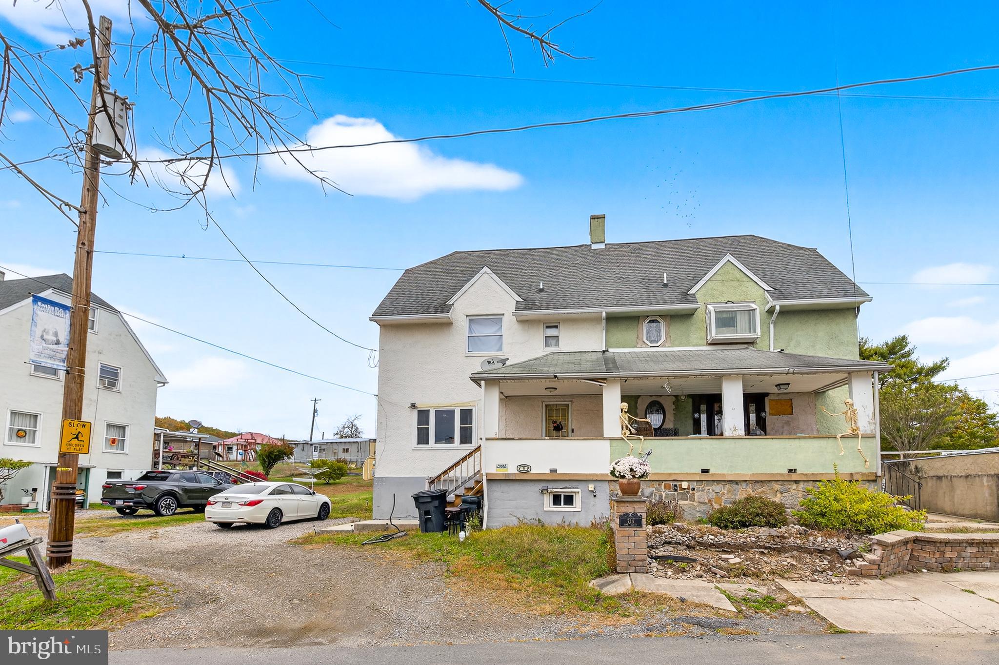 212 PINE STREET