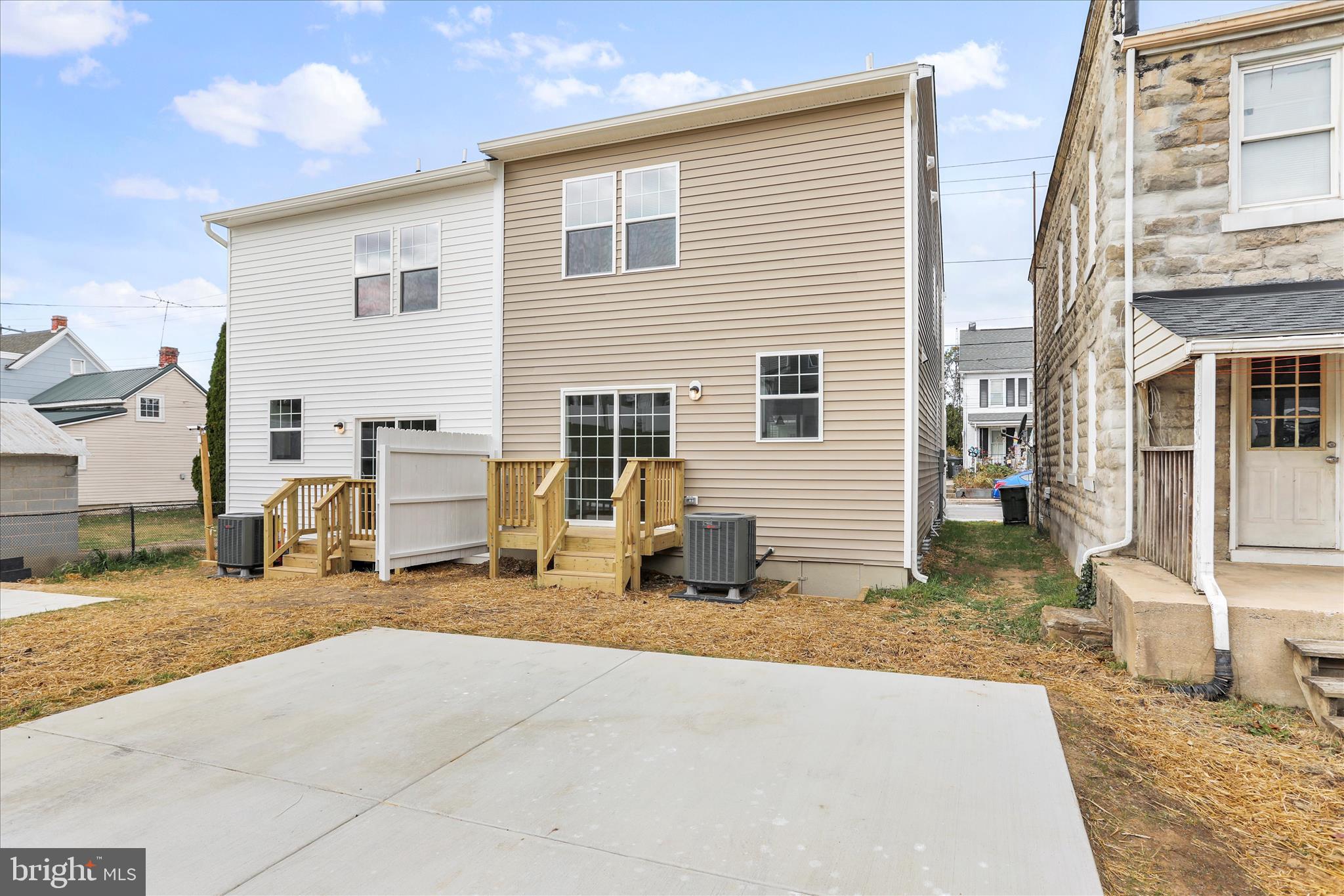 HAGERSTOWN - Residential