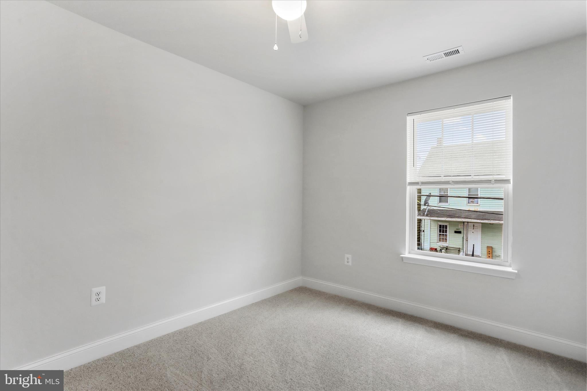 HAGERSTOWN - Residential