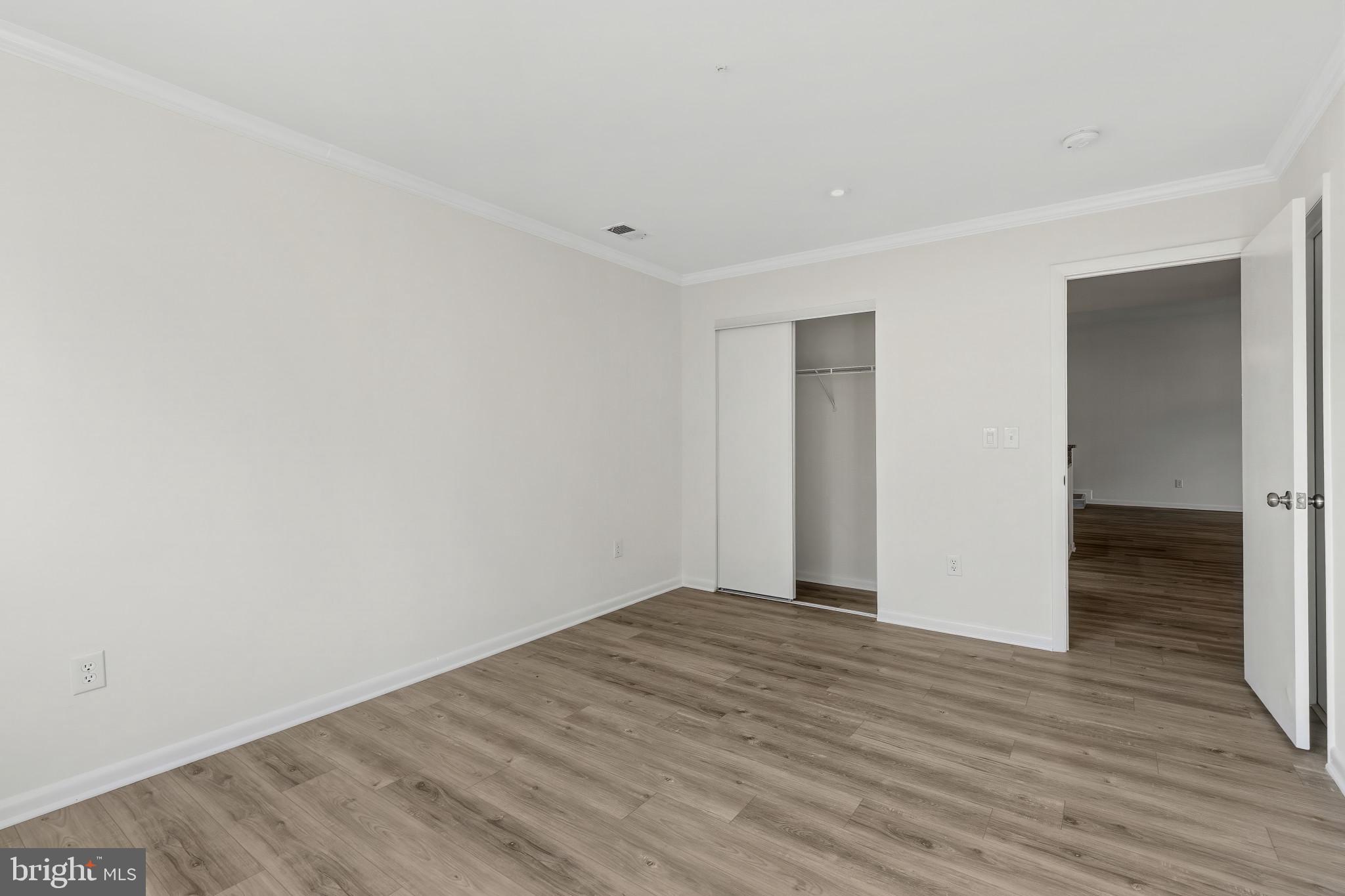 ANNAPOLIS OVERLOOK - Residential