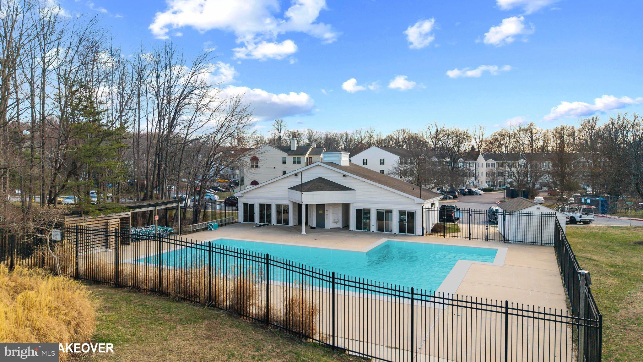 ANNAPOLIS OVERLOOK - Residential