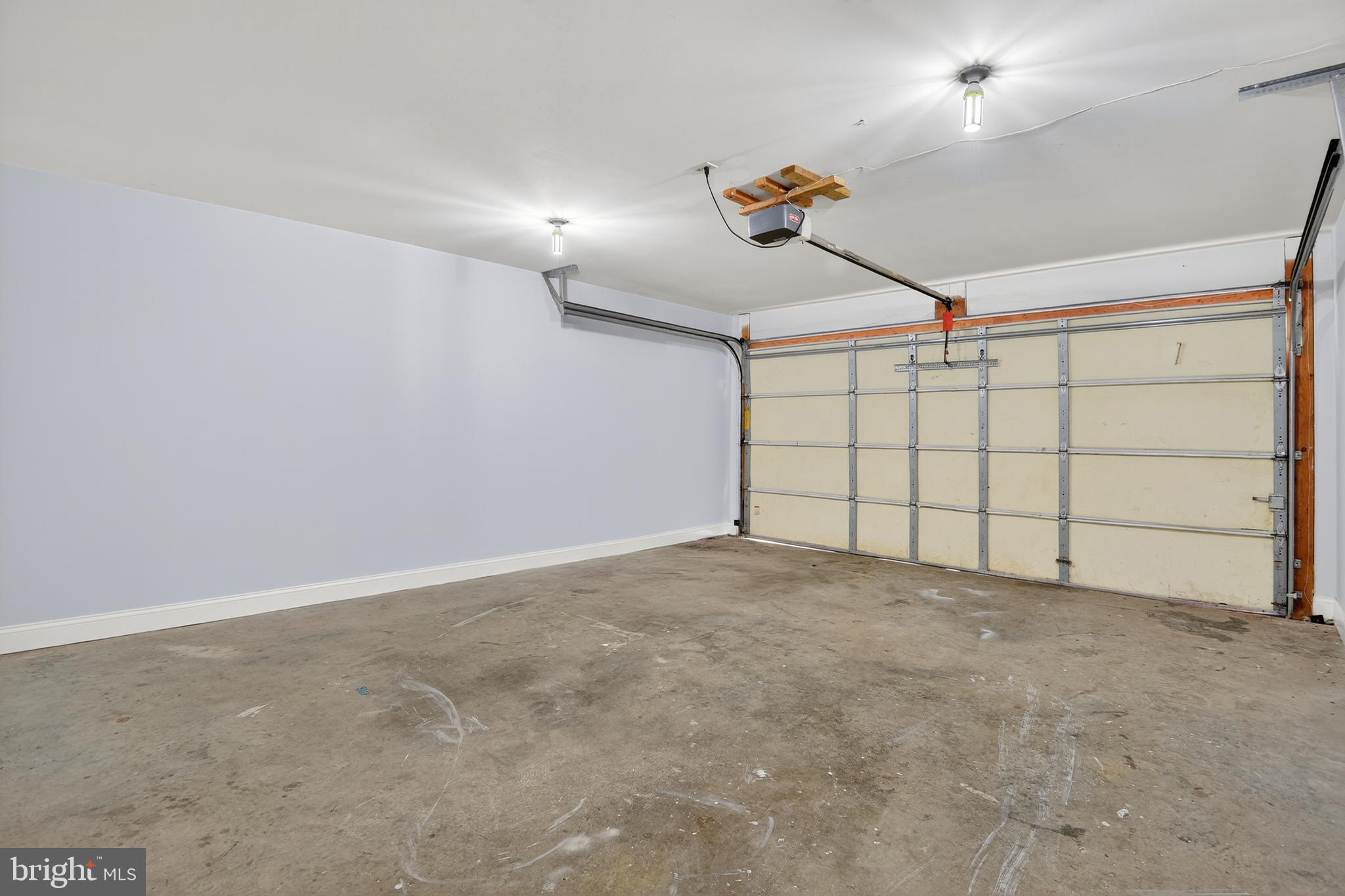 BROCK BRIDGE TOWNHOMES - Residential