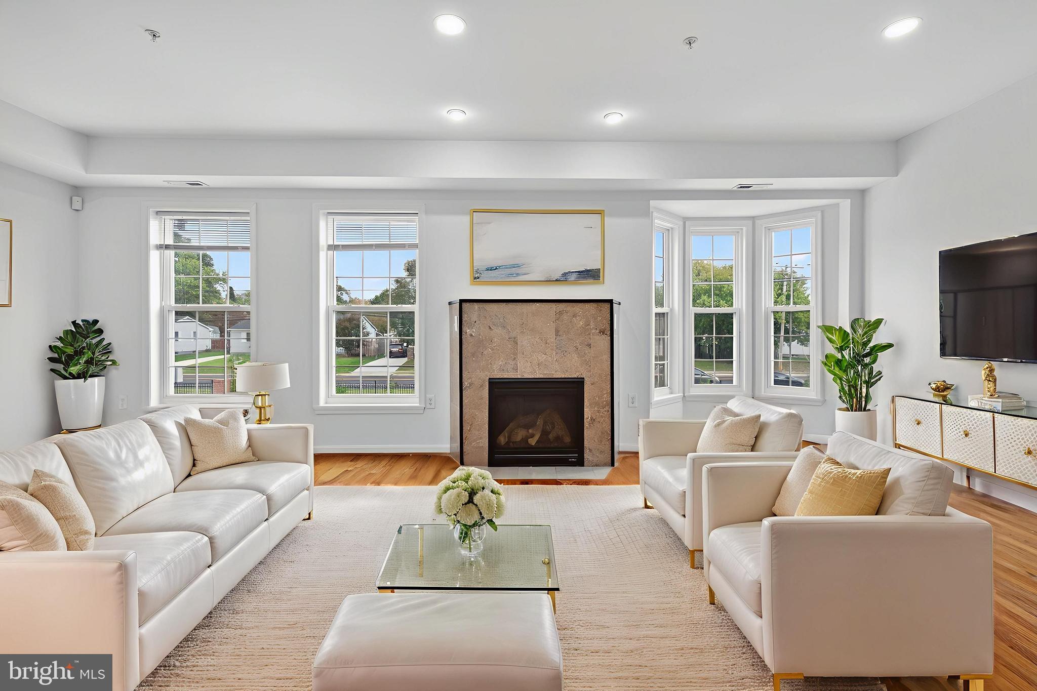 BROCK BRIDGE TOWNHOMES - Residential