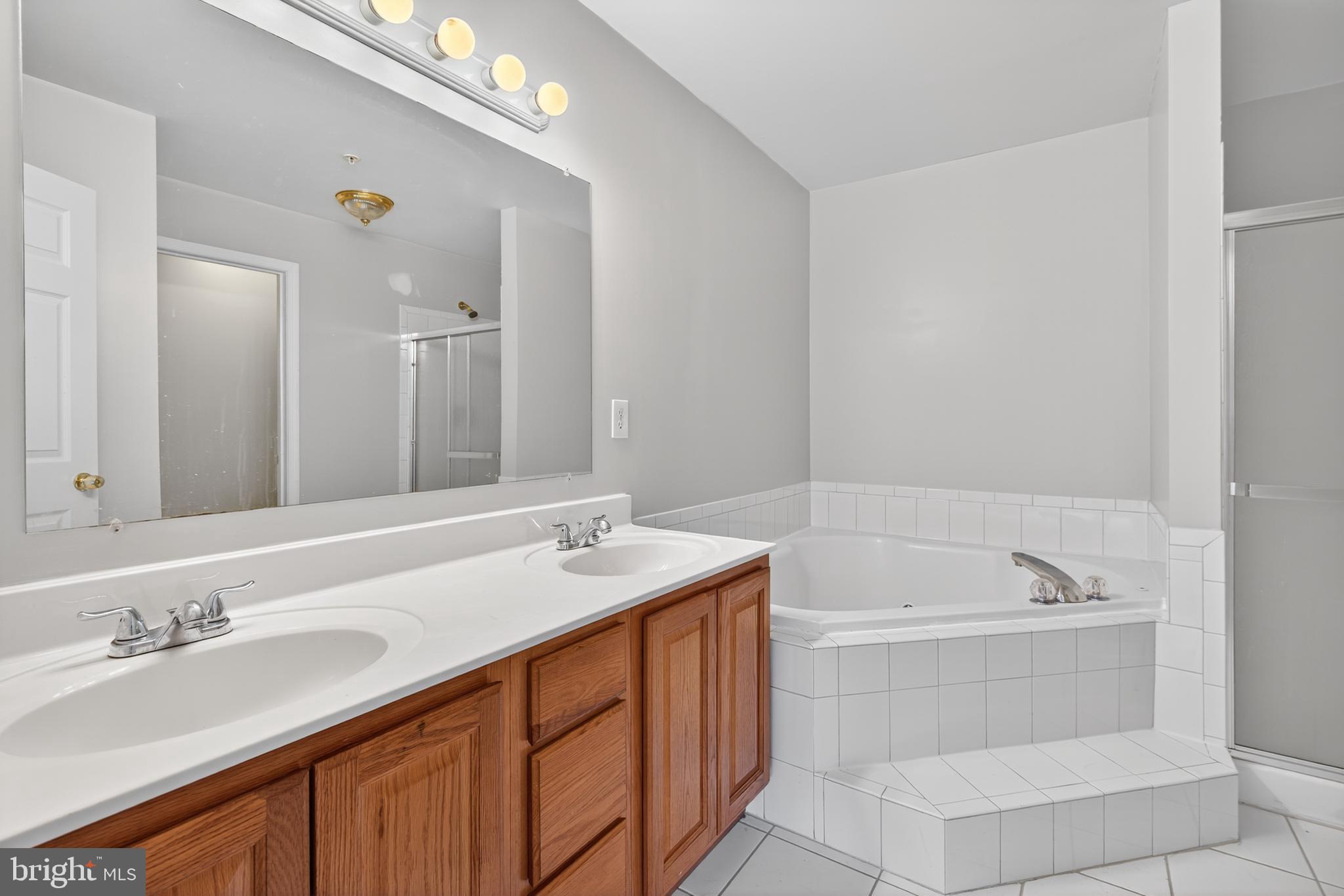 BROCK BRIDGE TOWNHOMES - Residential