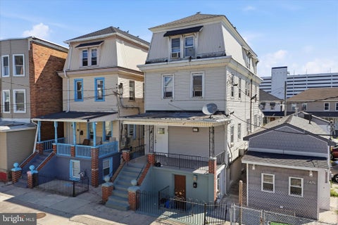 Photo of 27 S Florida Avenue, ATLANTIC CITY, NJ 08401 (MLS # NJAC2025536)