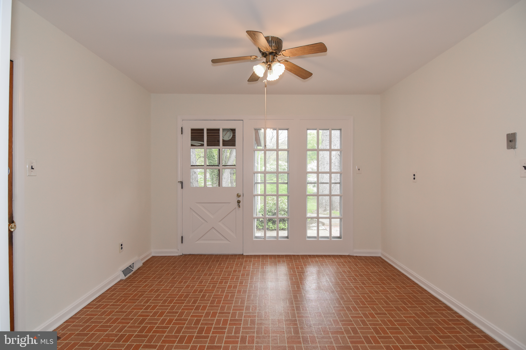 BROOKMEADE - Residential