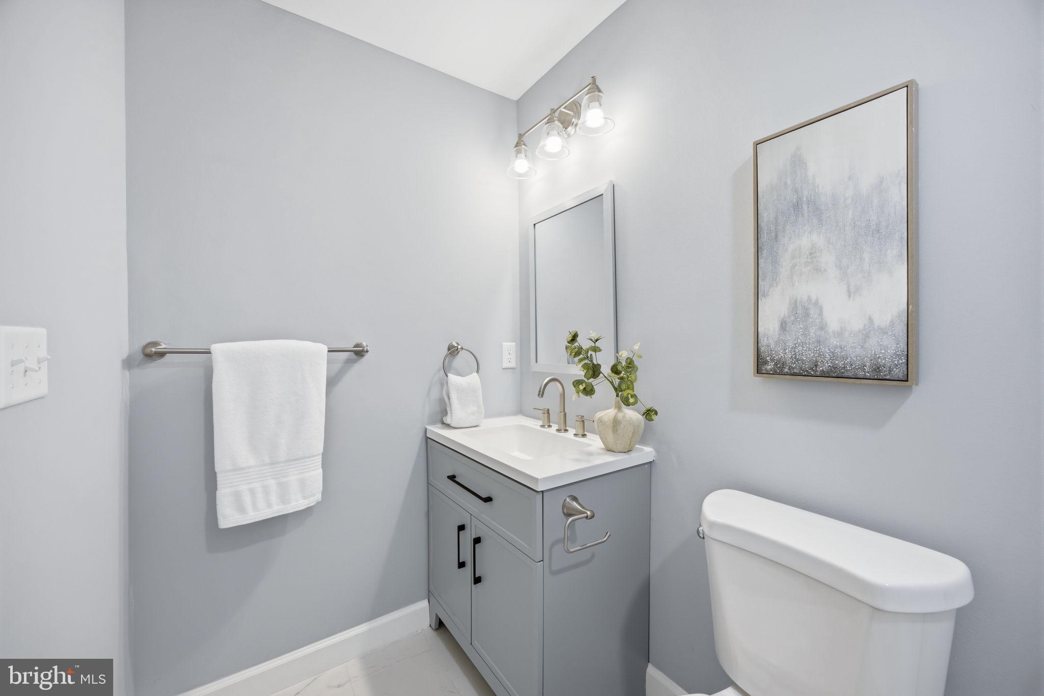 BROADWAY EAST - Residential