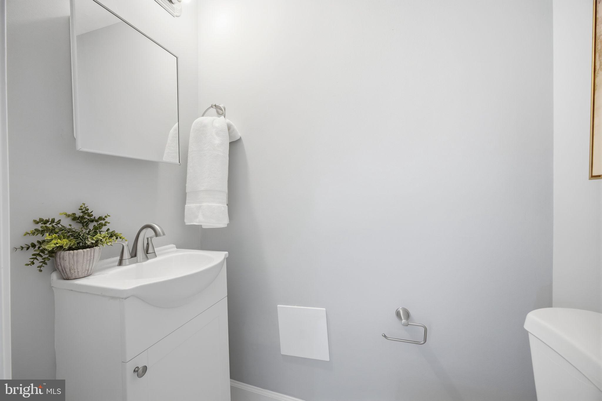 BROADWAY EAST - Residential