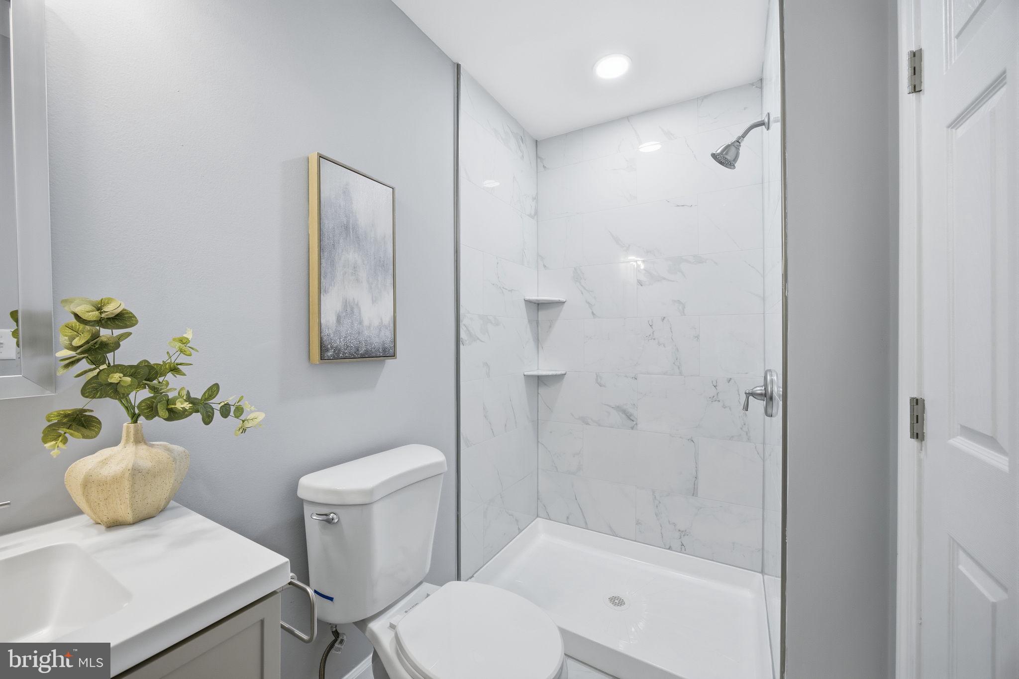 BROADWAY EAST - Residential