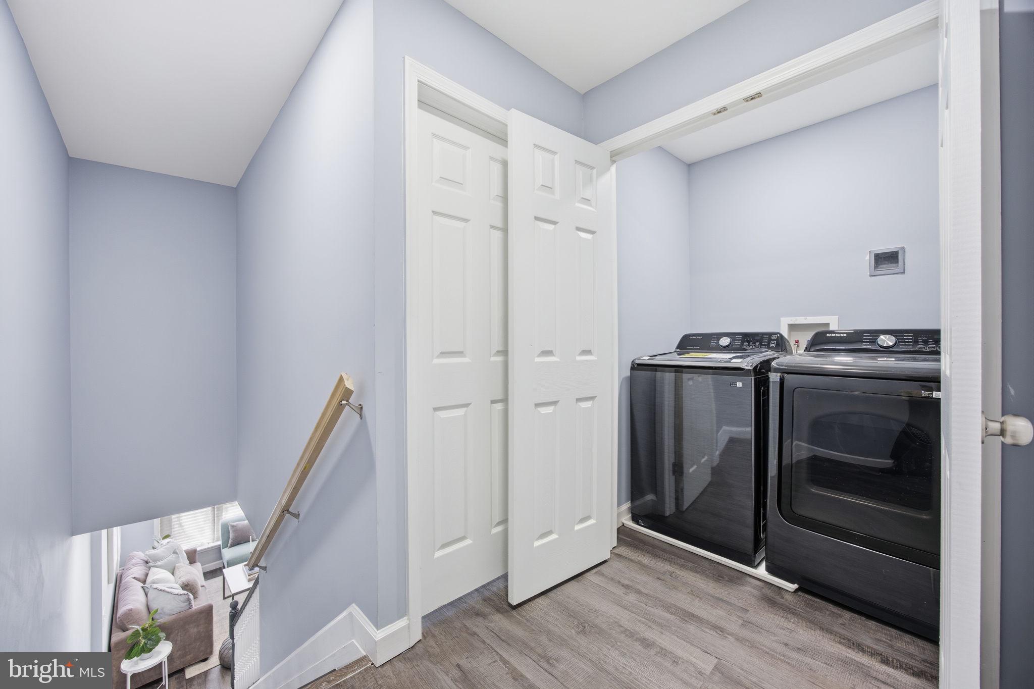 BROADWAY EAST - Residential