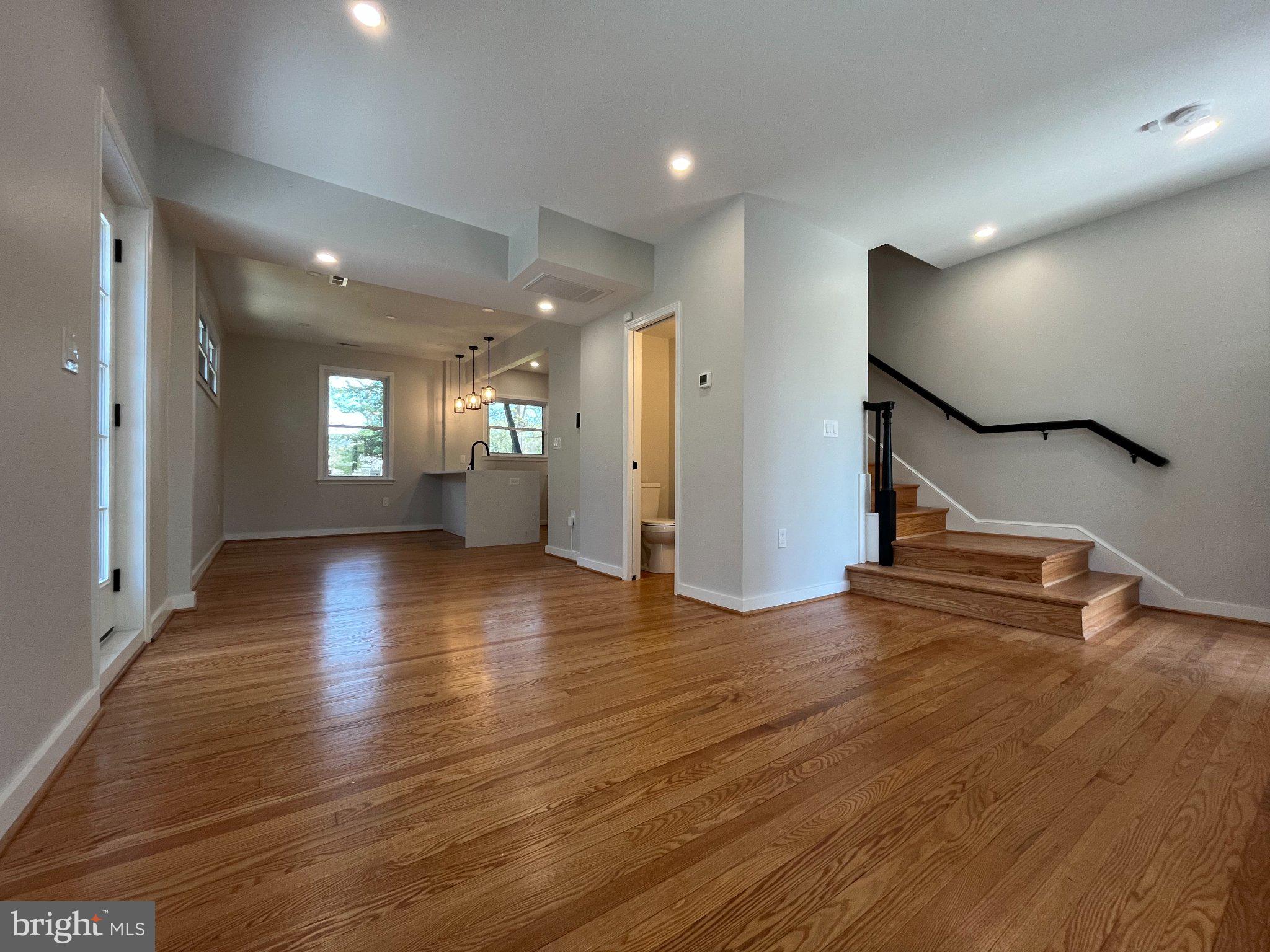 327 WHITTIER STREET NW A