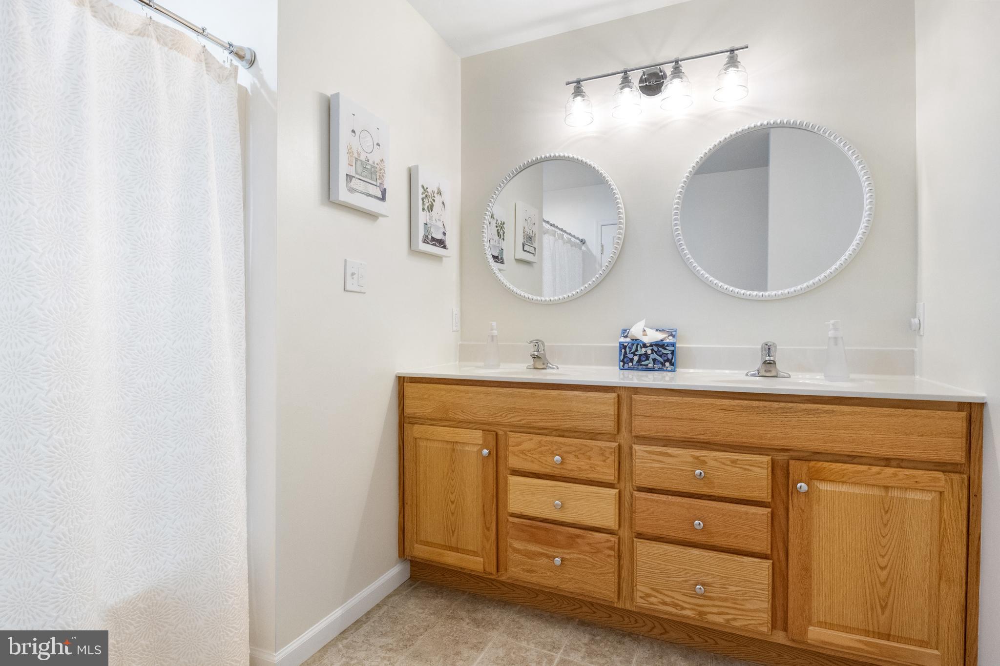 JACKSON HEIGHTS VILLAS - Residential