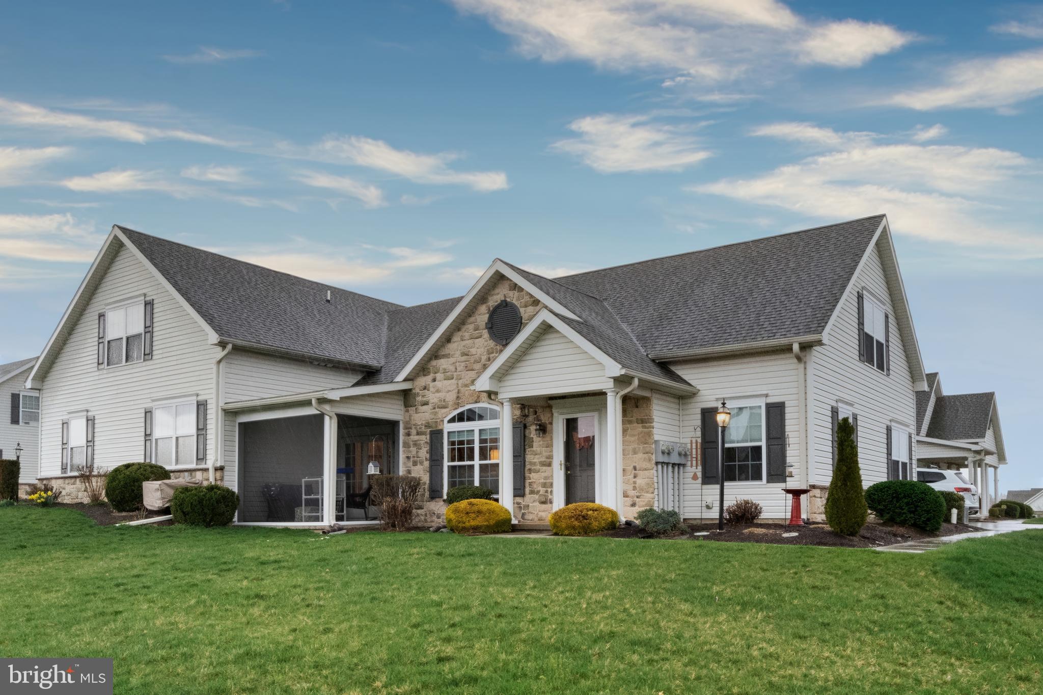 JACKSON HEIGHTS VILLAS - Residential