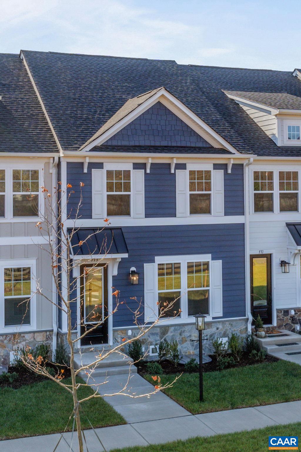 5 WOODBURN RD