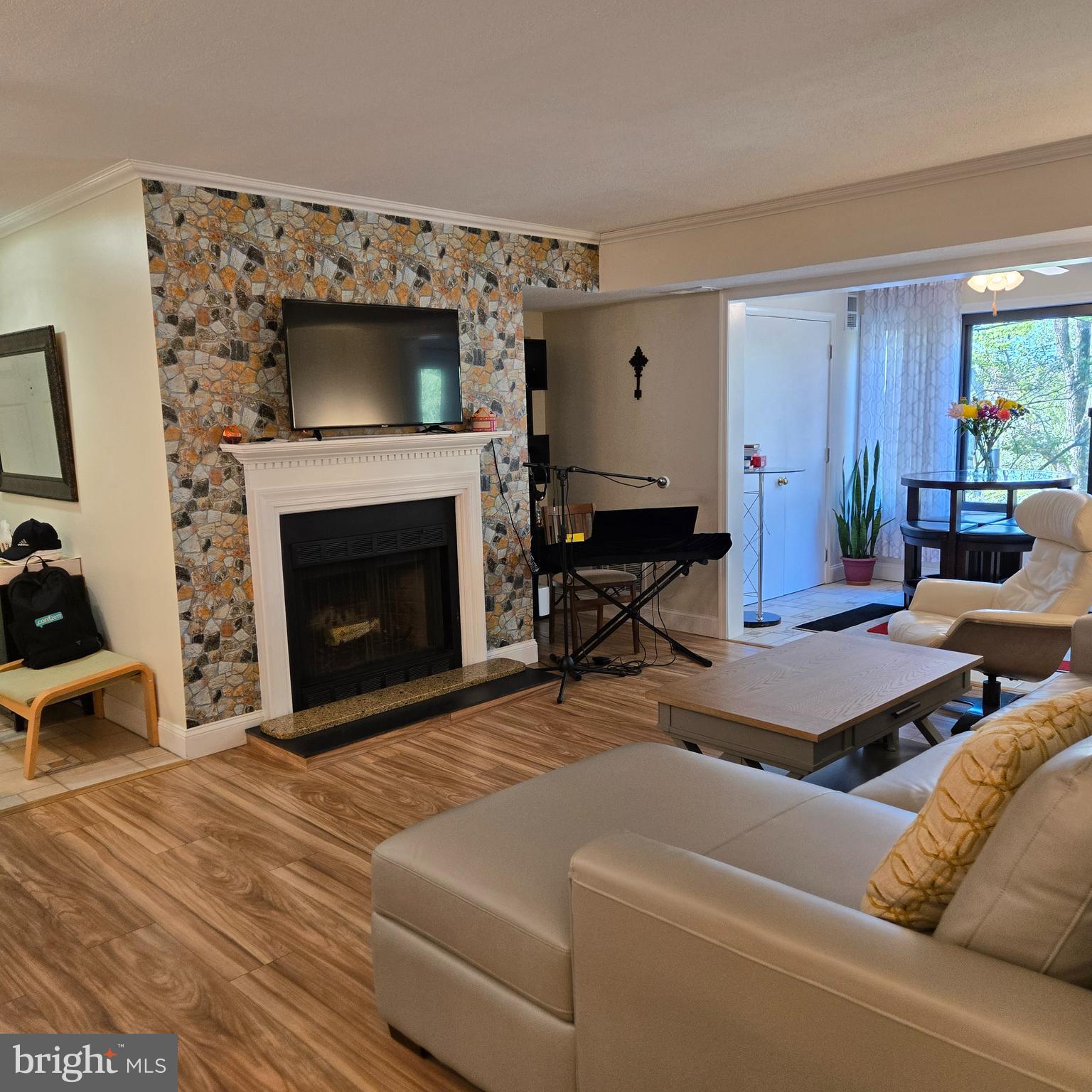 WINDBROOKE - Residential Lease