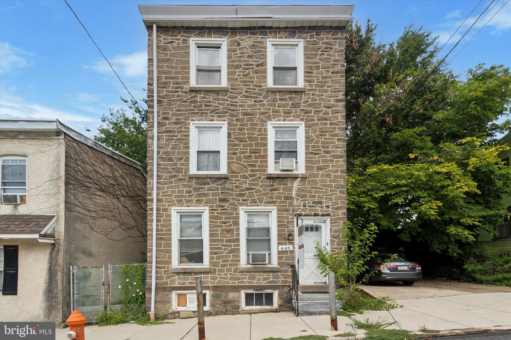 448 KRAMS AVENUE 3