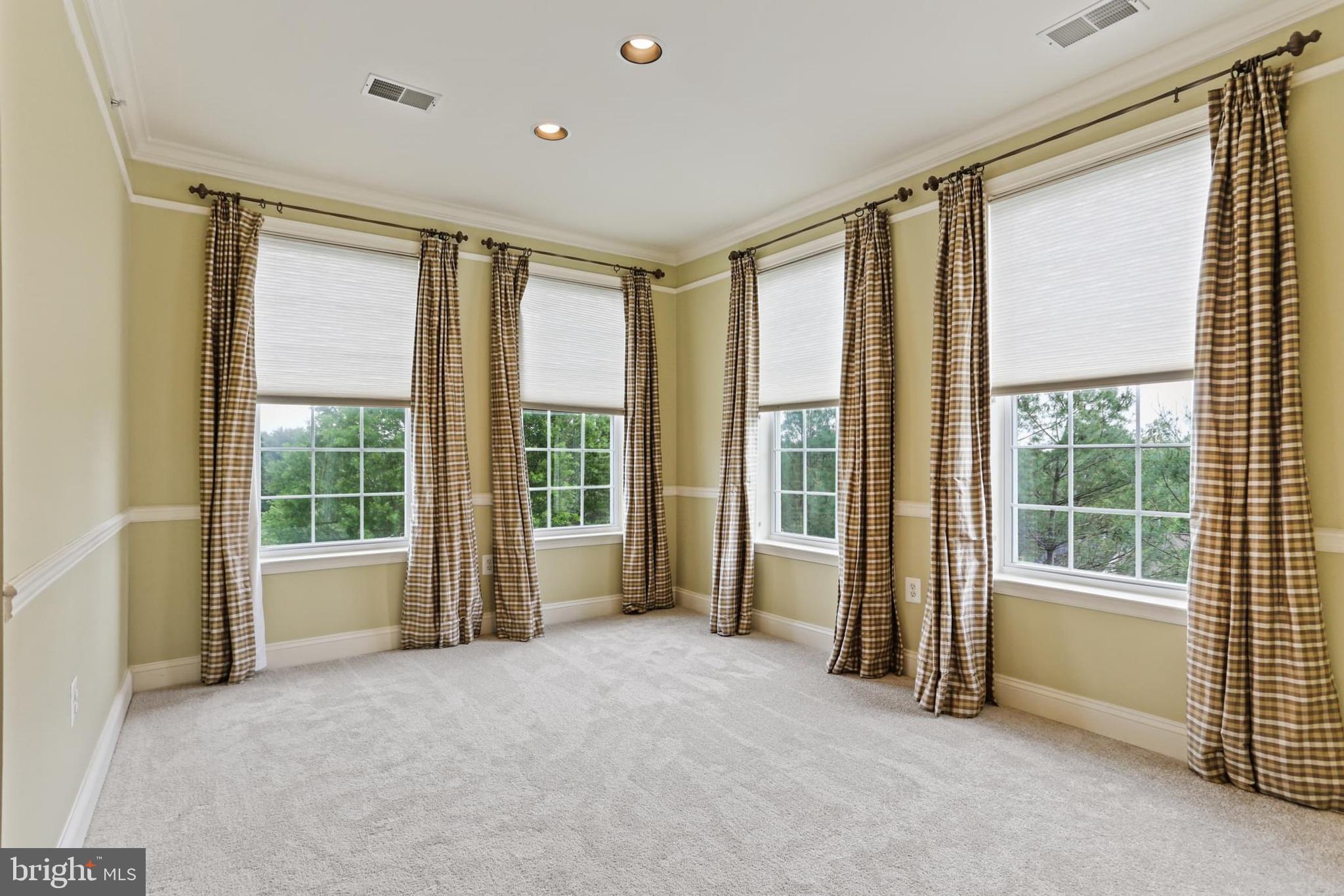 RIVER HILL - Residential Lease