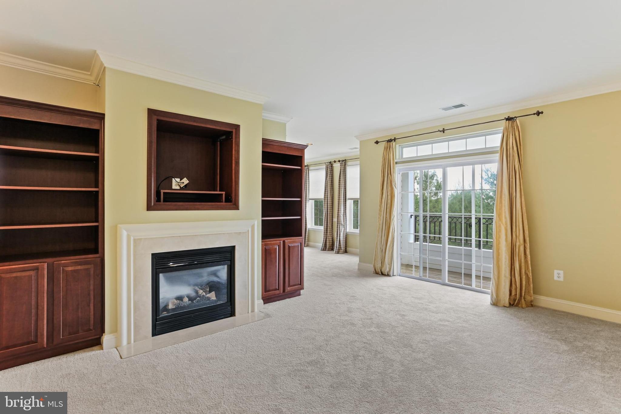 RIVER HILL - Residential Lease