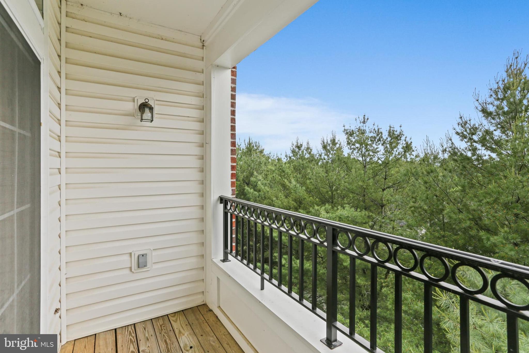 RIVER HILL - Residential Lease