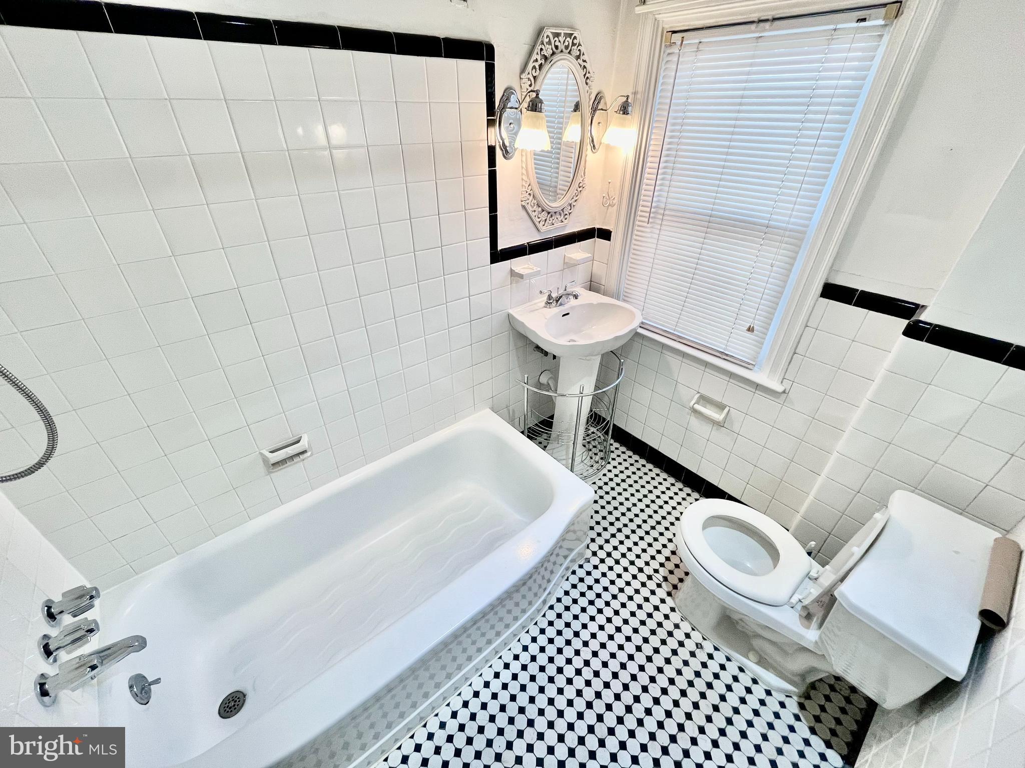 DREXEL HILL - Residential Lease