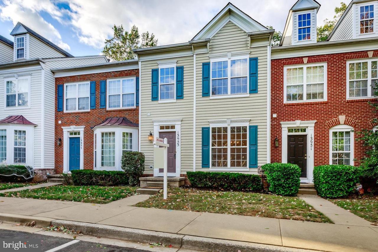 VILLAGE AT OAK HILL - Residential Lease