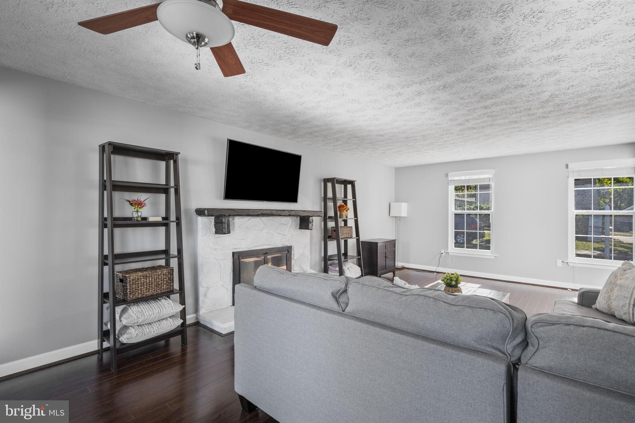 KINGS CONTRIVANCE - Residential