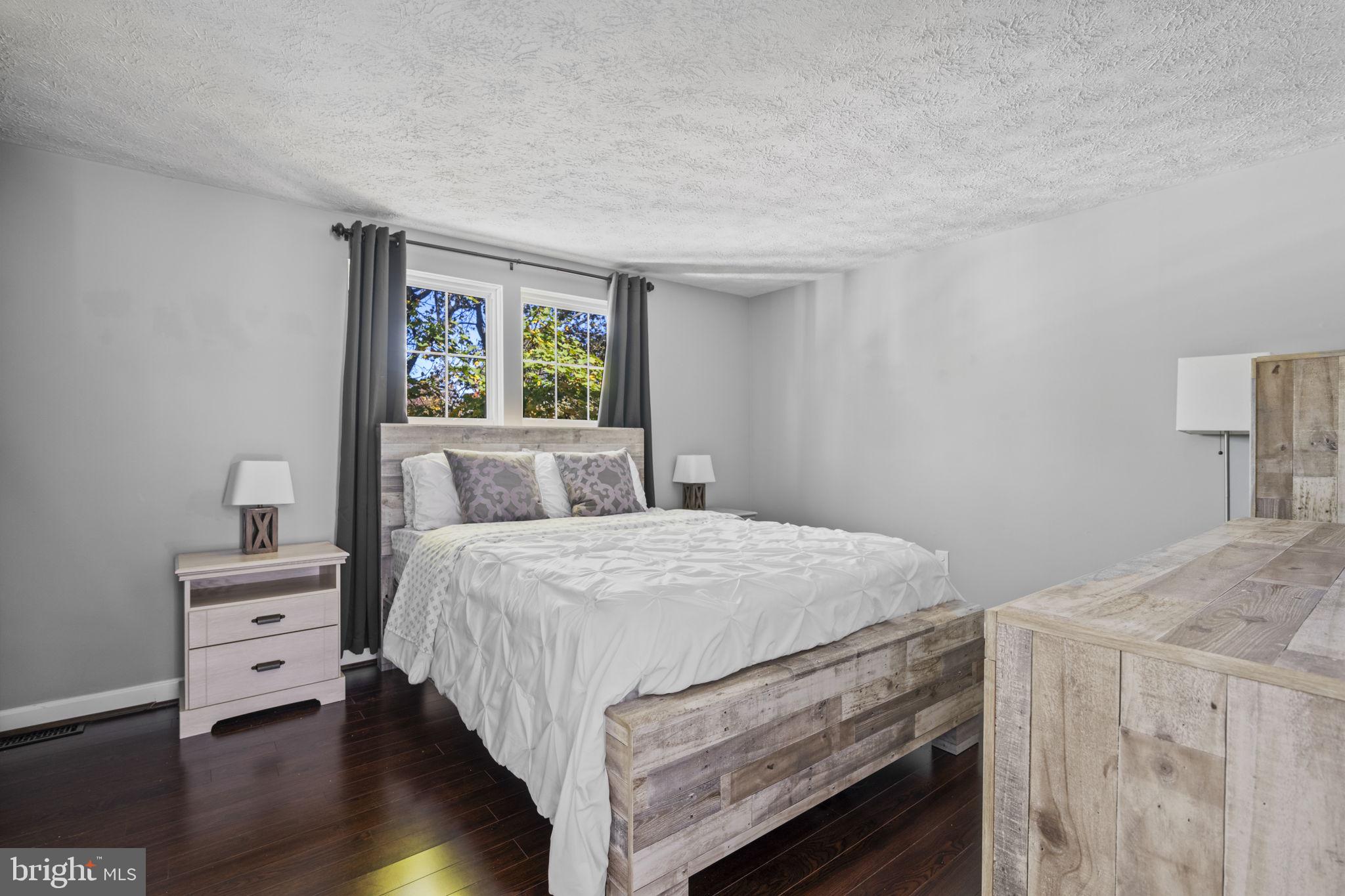 KINGS CONTRIVANCE - Residential