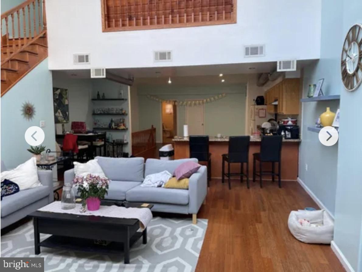 1210 WALNUT STREET