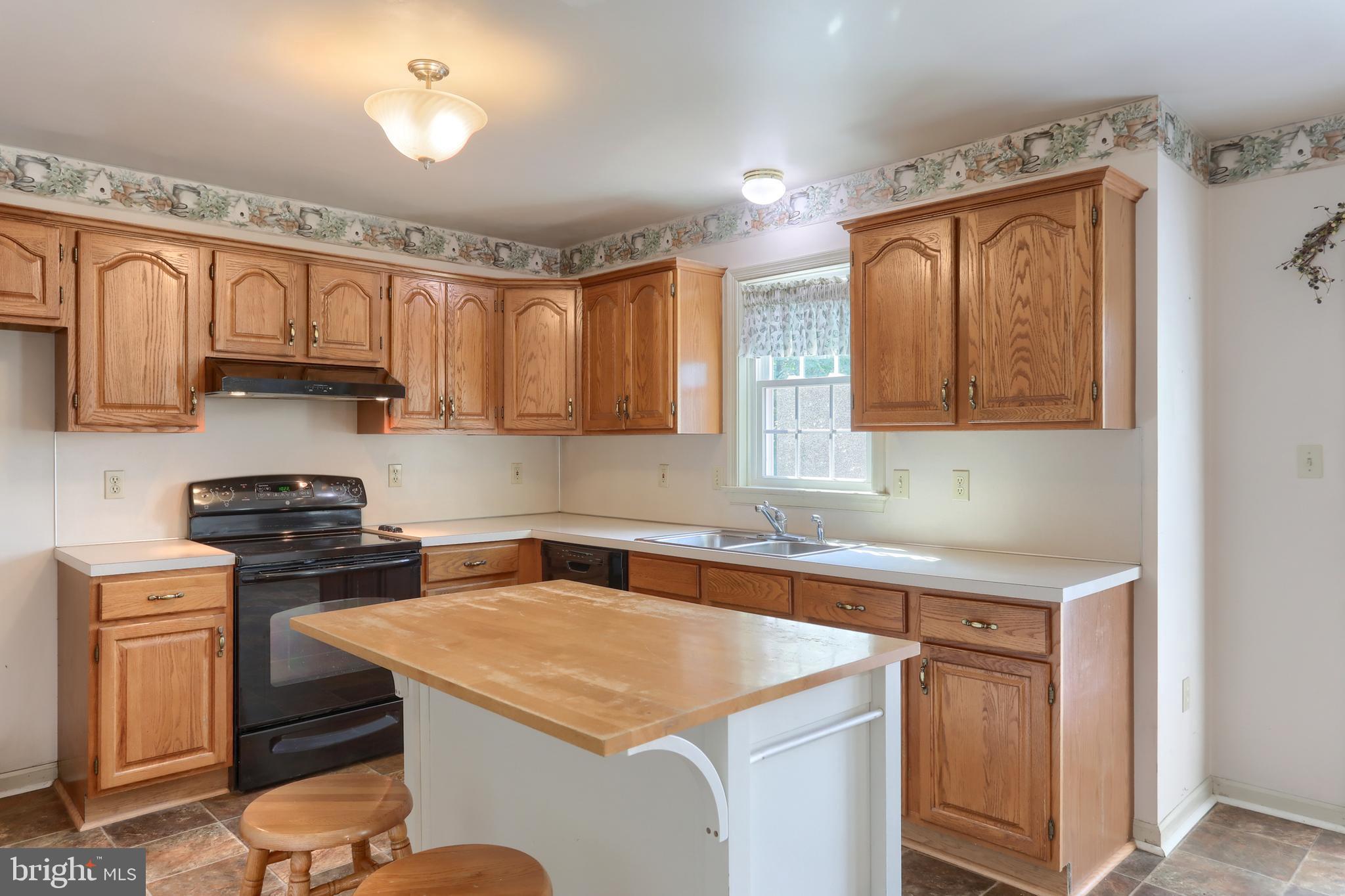 SUNHILL ESTATES - Residential