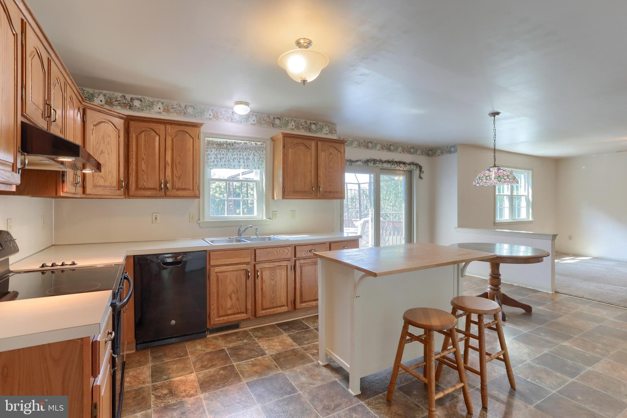 SUNHILL ESTATES - Residential