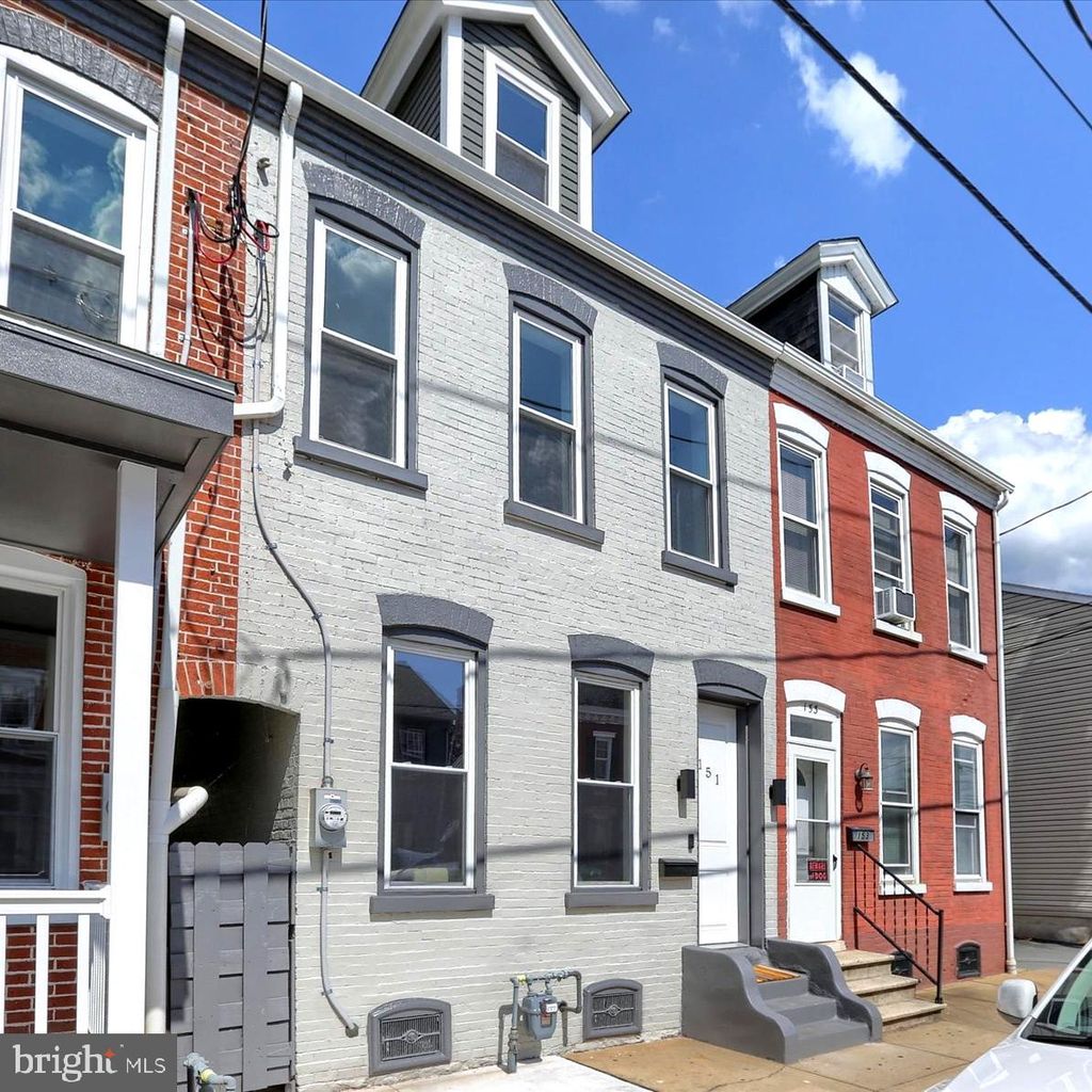 Photo of 151 S FOURTH ST, COLUMBIA, PA 17512 (MLS # PALA2039310)