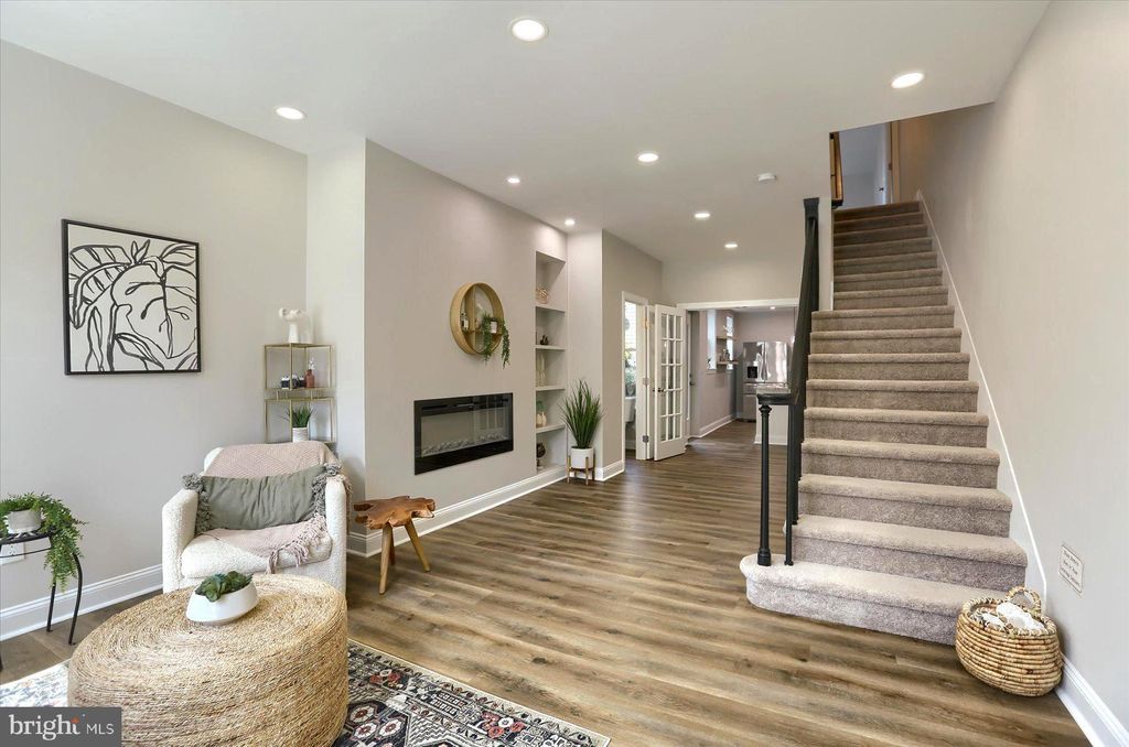 Photo of 151 S FOURTH ST, COLUMBIA, PA 17512 (MLS # PALA2039310)