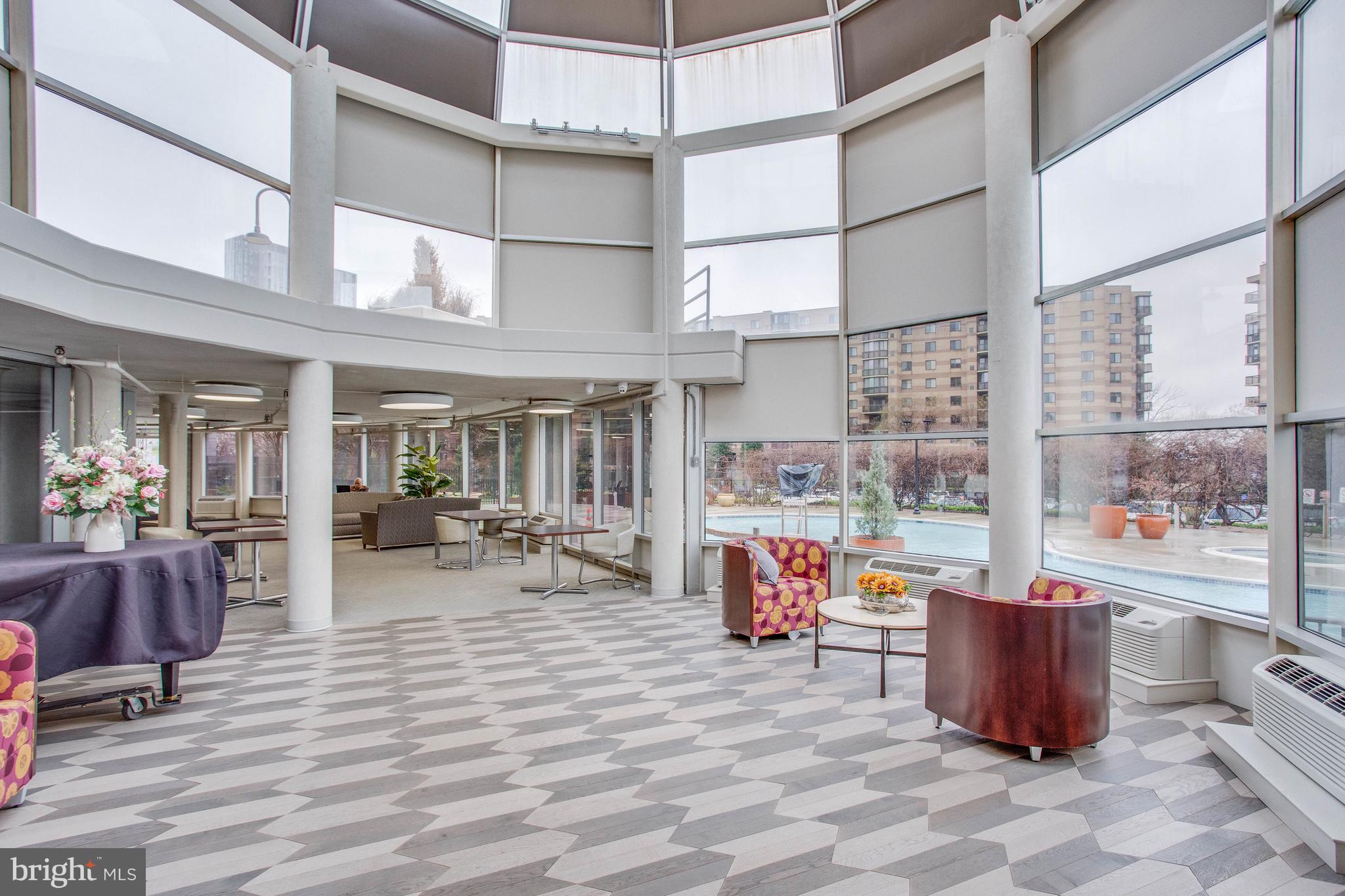 ROTONDA - Residential