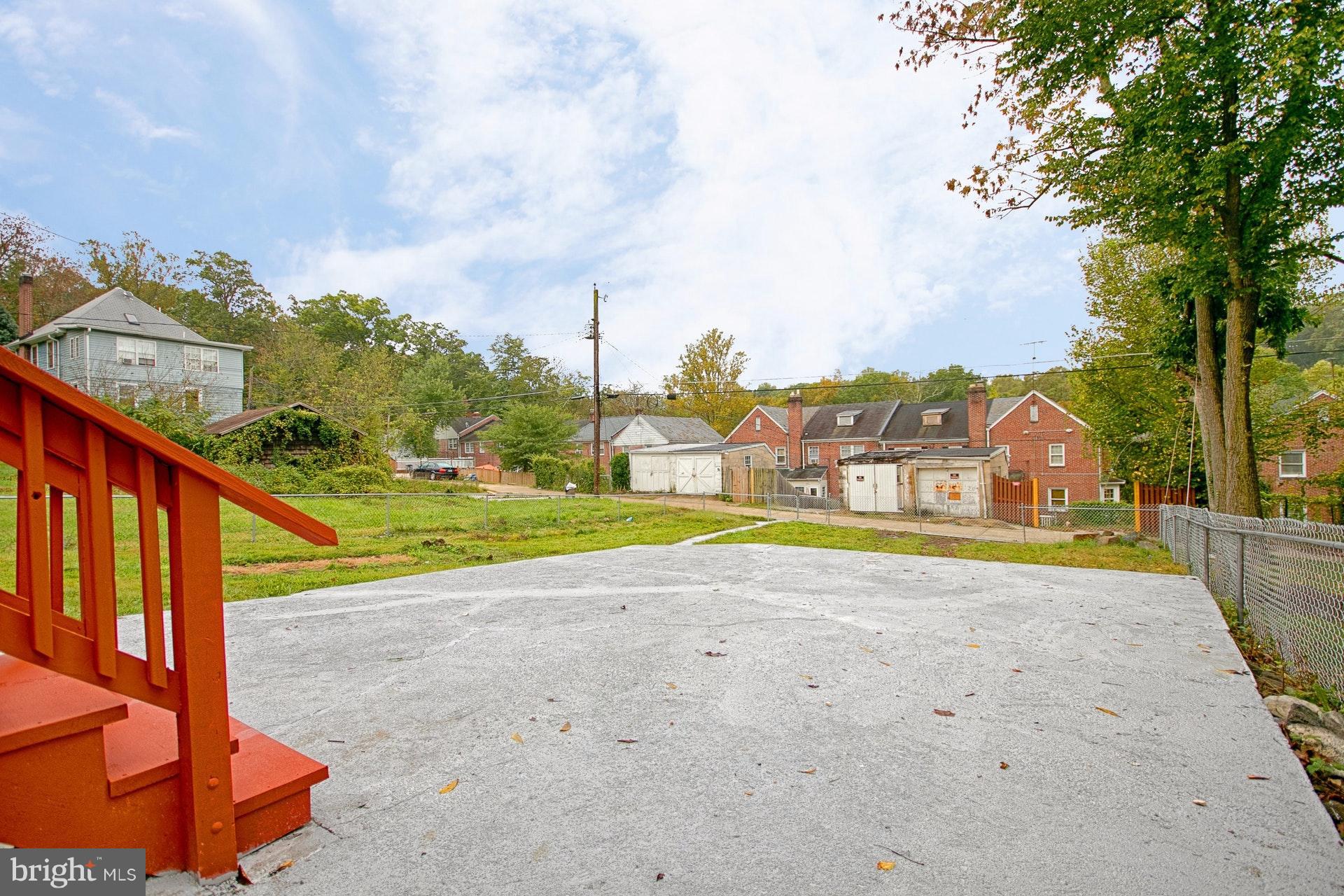 GWYNN OAK UPLANDS - Residential