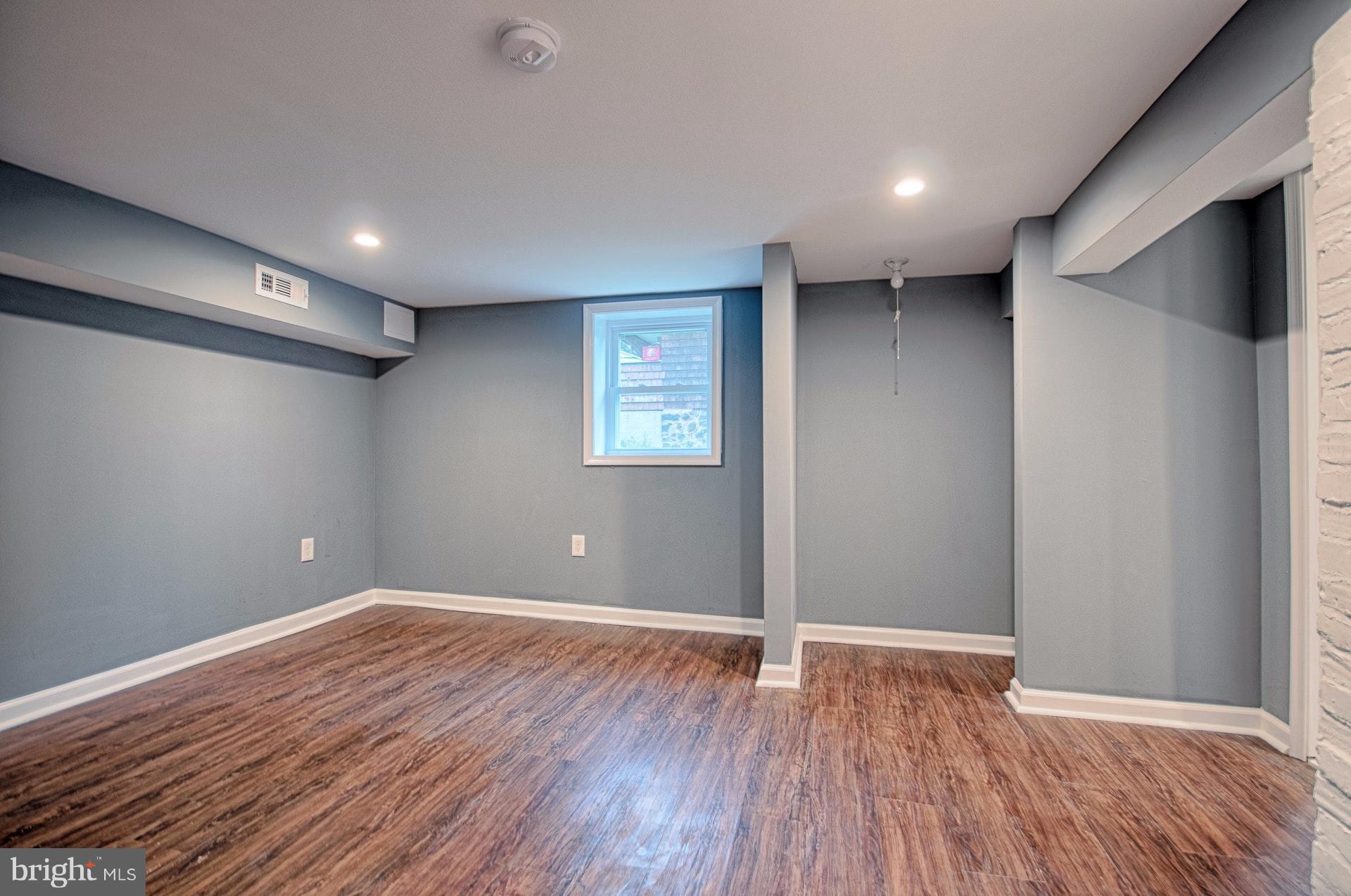 GWYNN OAK UPLANDS - Residential