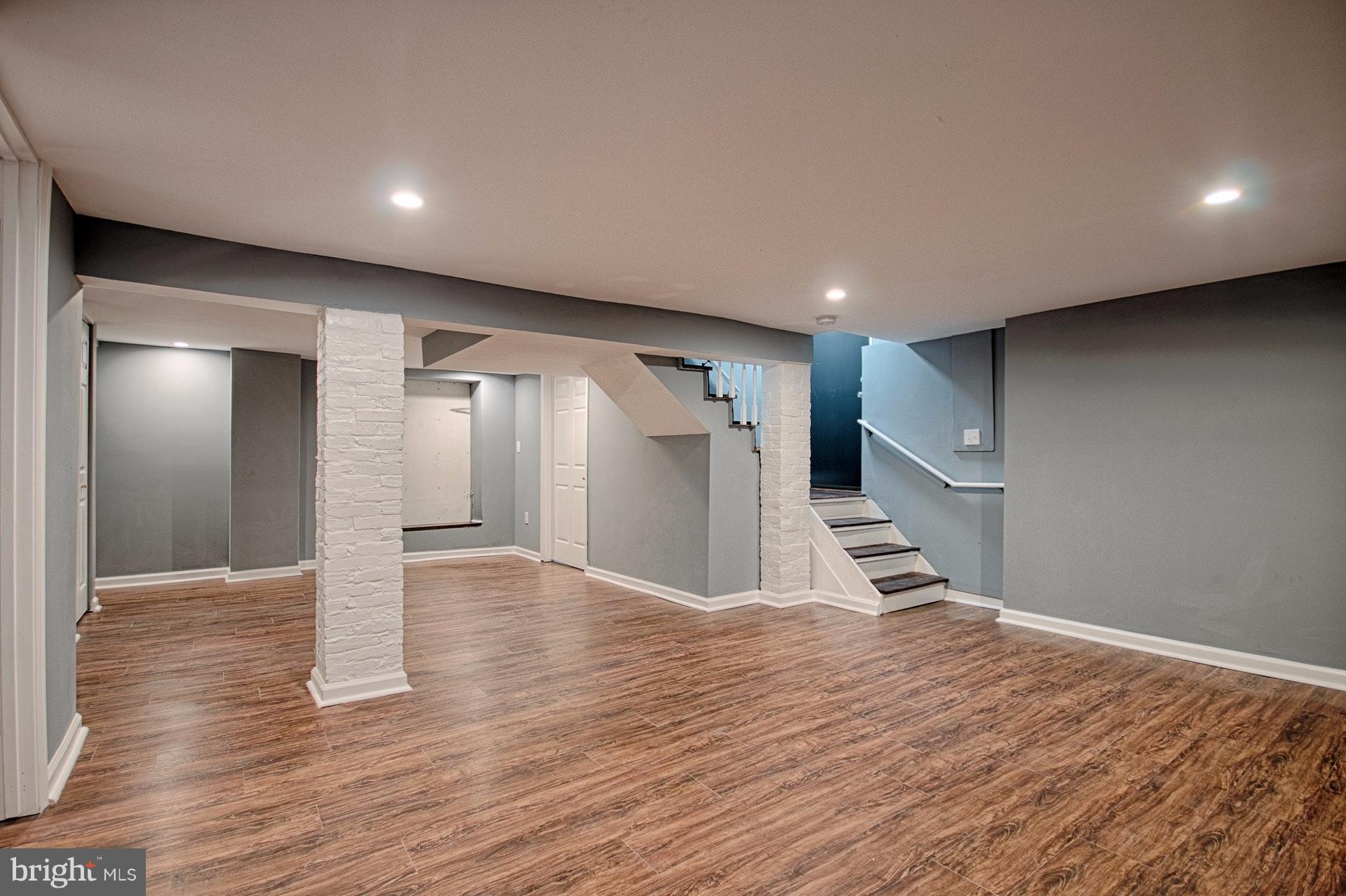 GWYNN OAK UPLANDS - Residential