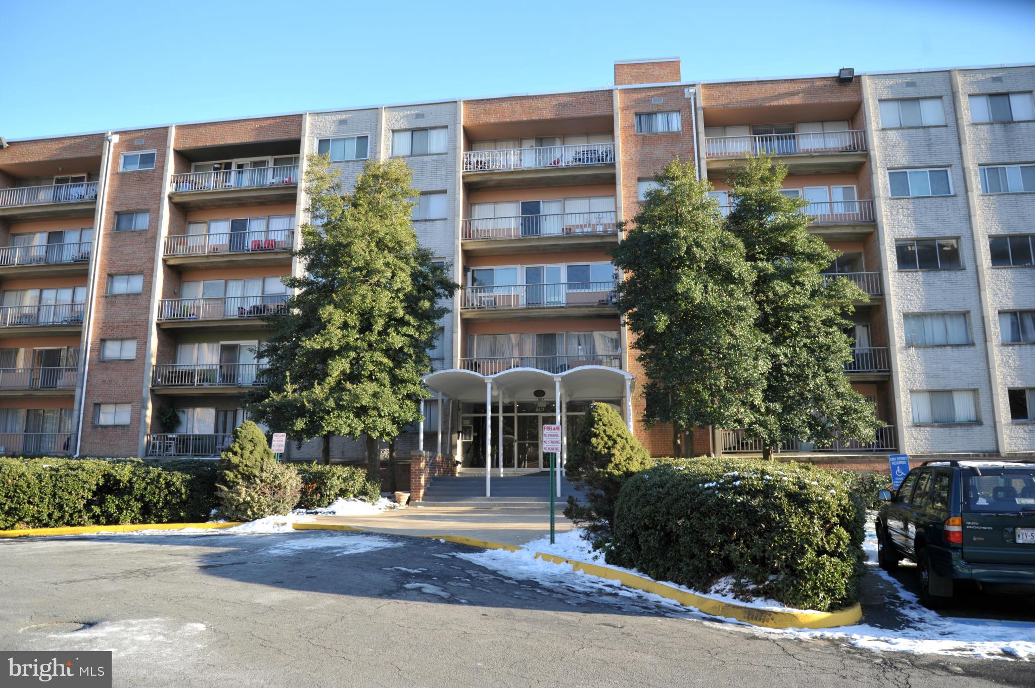 THE SEASONS - Residential Lease