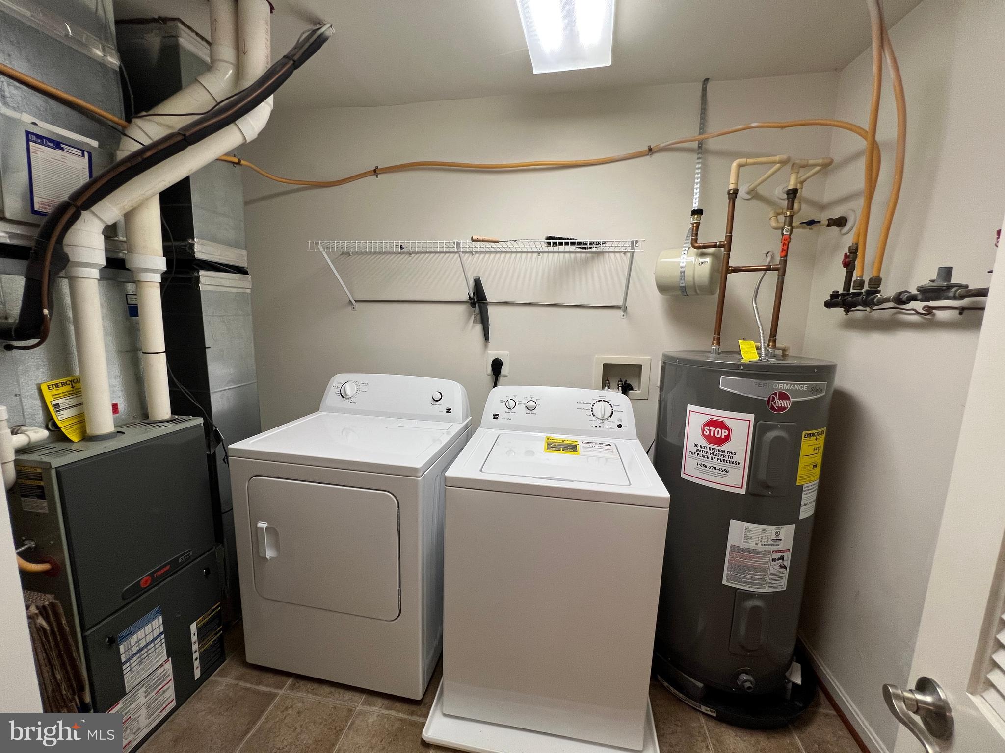 RED BROOK HOMES - Residential