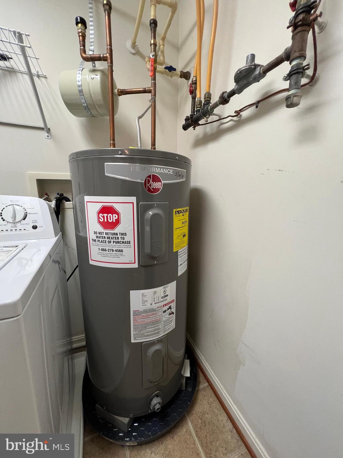 RED BROOK HOMES - Residential