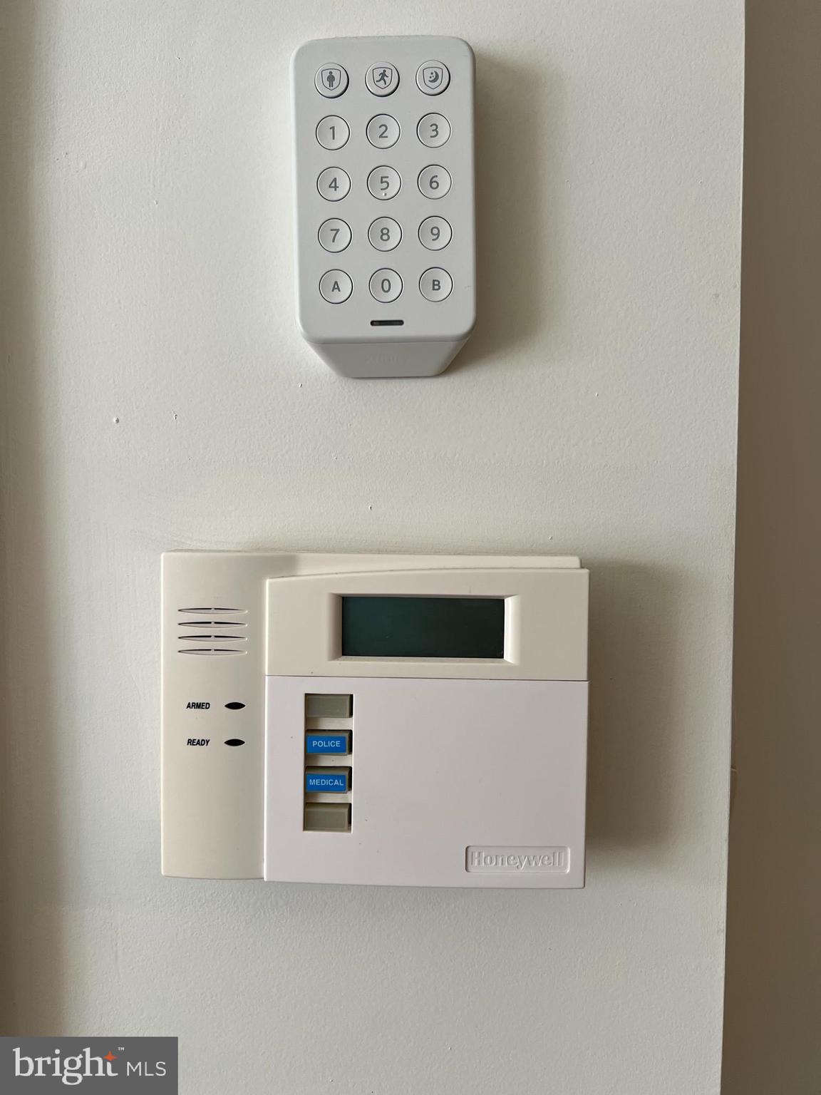 RED BROOK HOMES - Residential