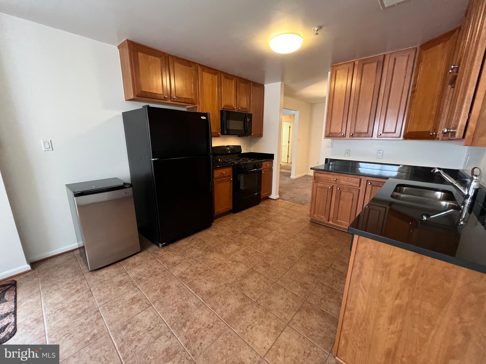 RED BROOK HOMES - Residential