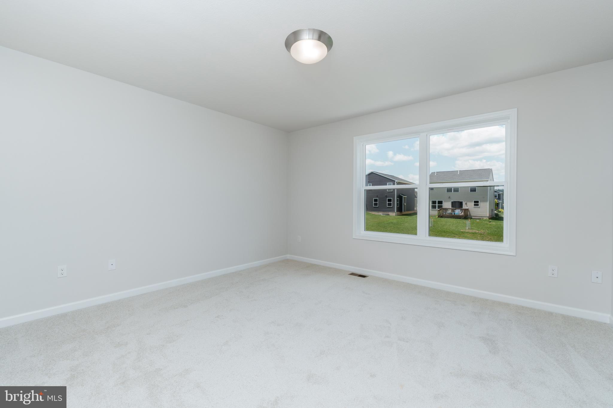 GRAYS POINTE - Residential