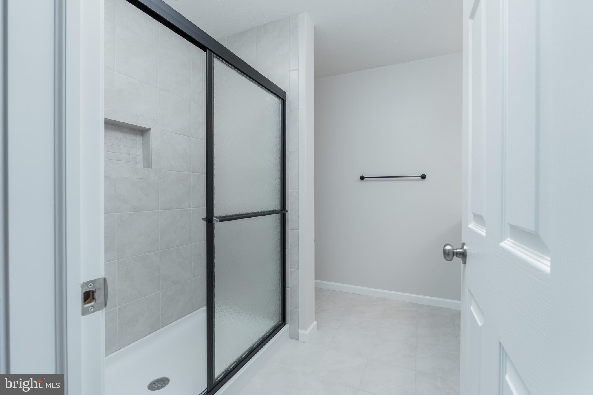 GRAYS POINTE - Residential