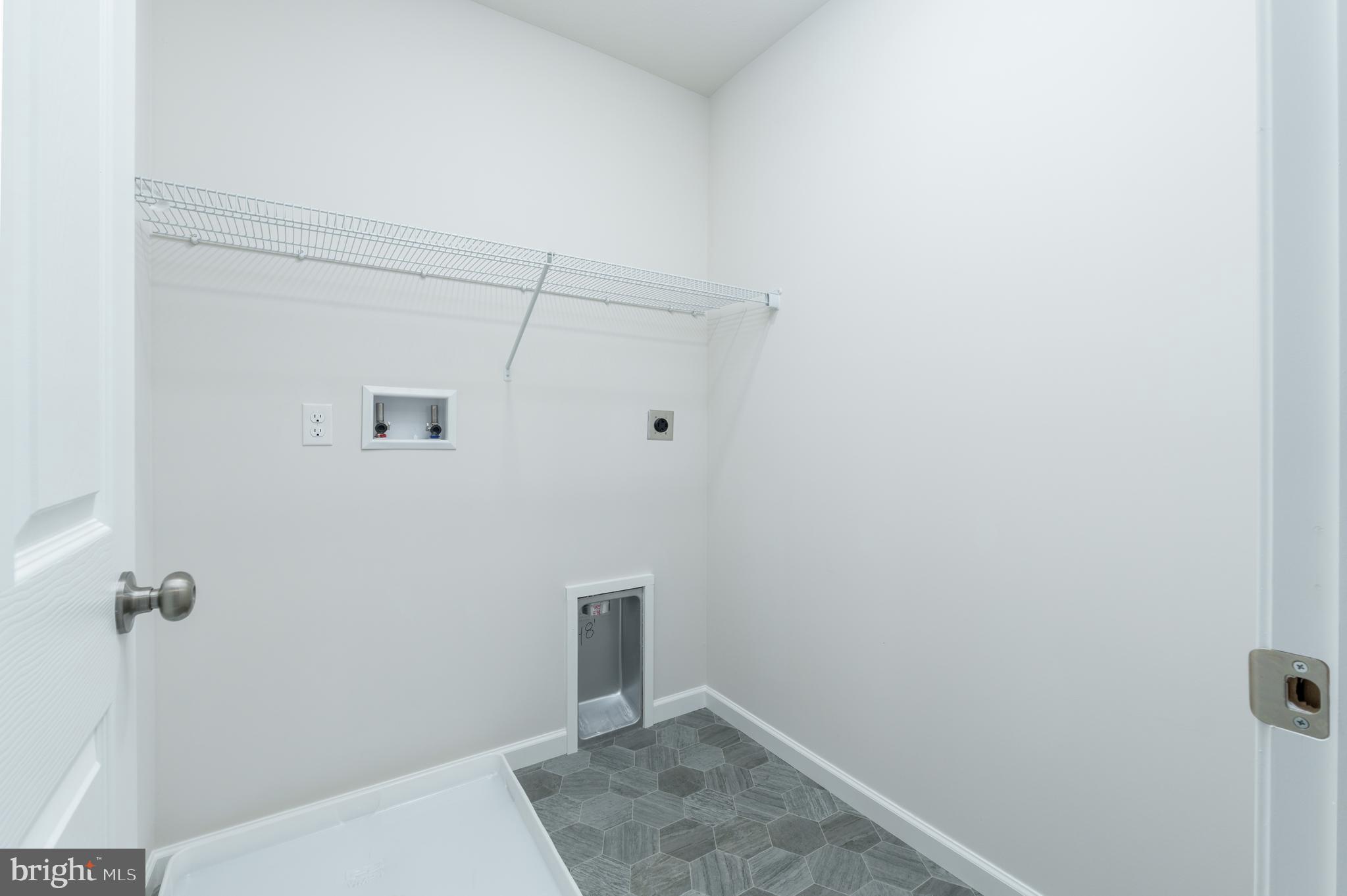 GRAYS POINTE - Residential