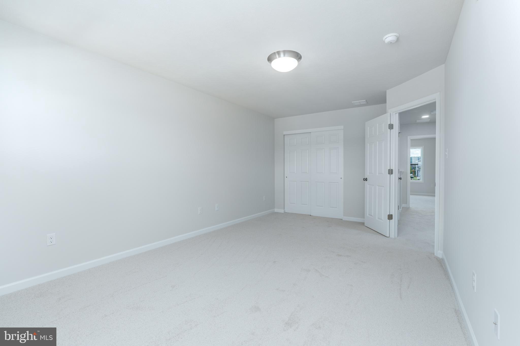 GRAYS POINTE - Residential