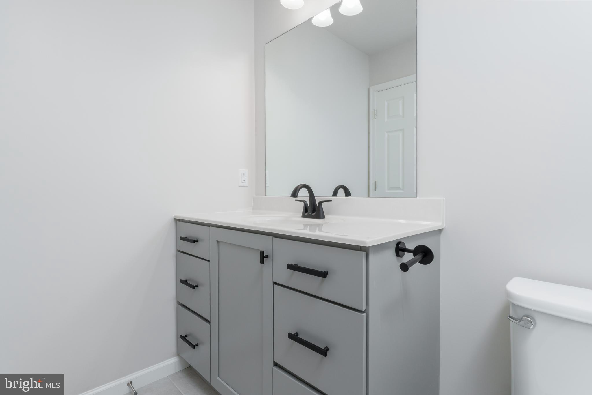 GRAYS POINTE - Residential