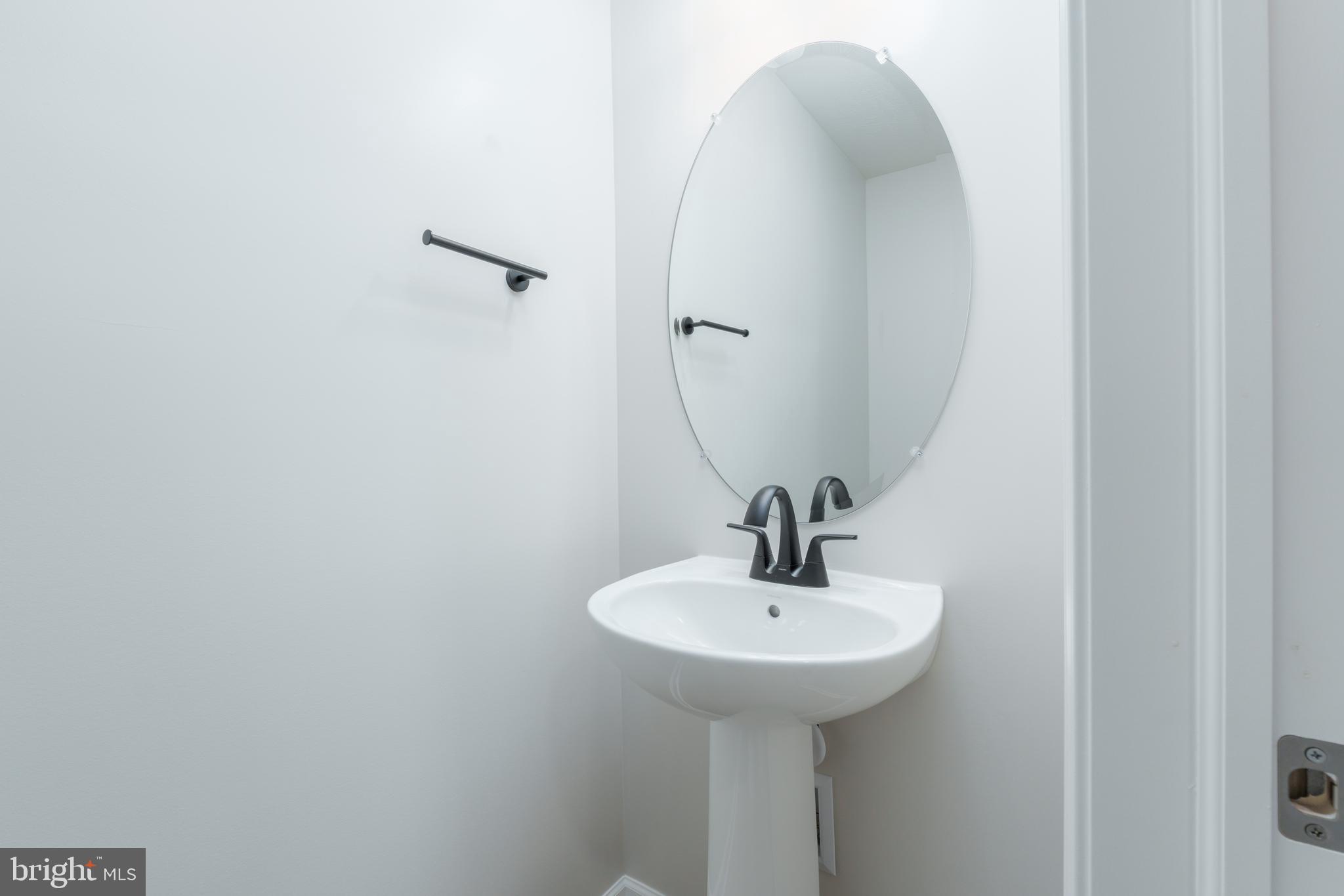 GRAYS POINTE - Residential