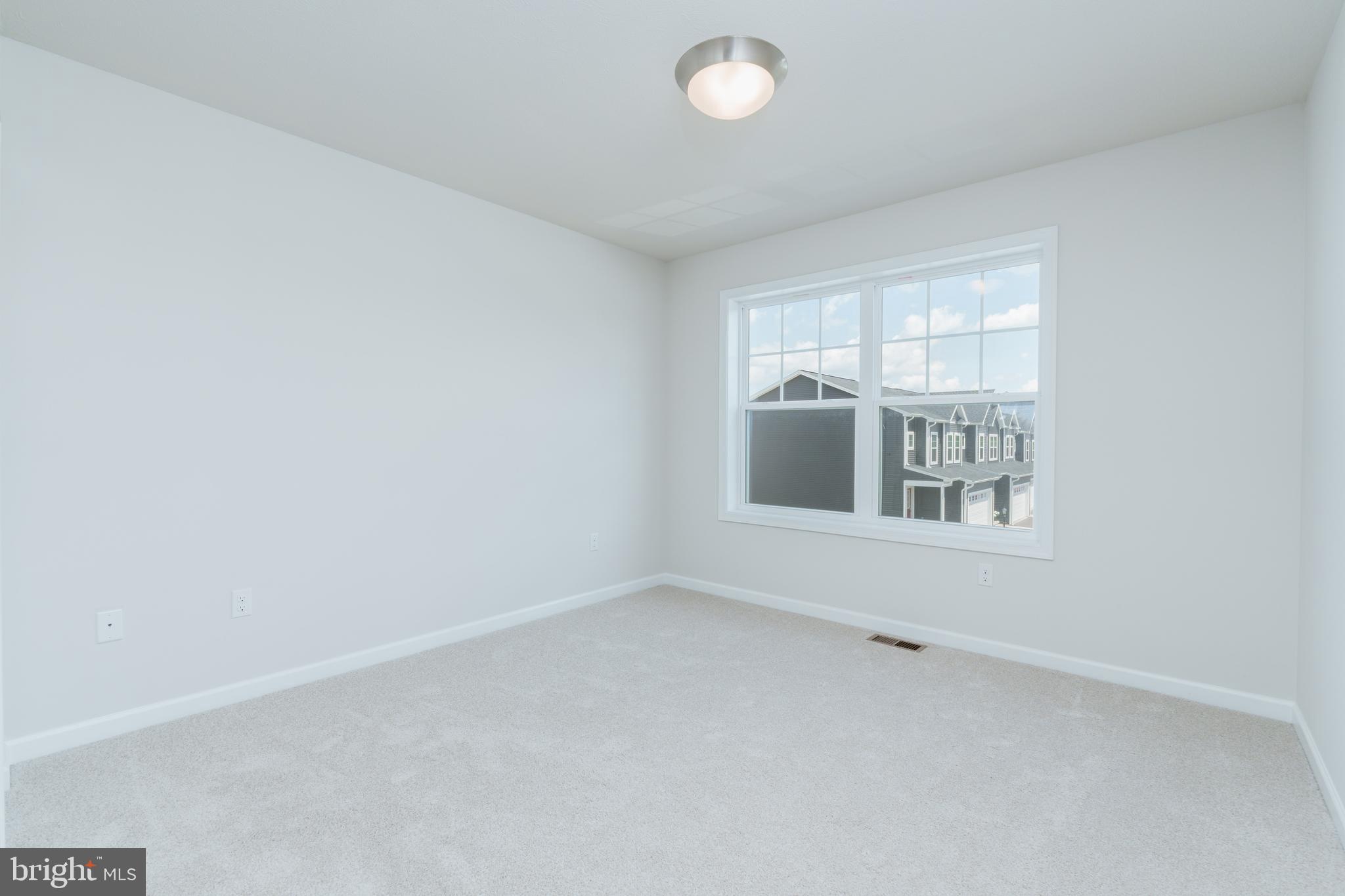 GRAYS POINTE - Residential