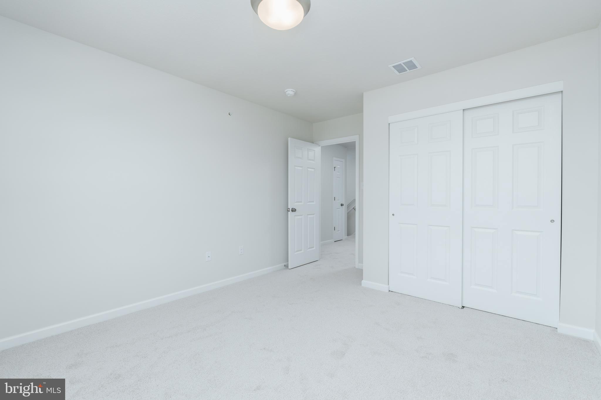 GRAYS POINTE - Residential